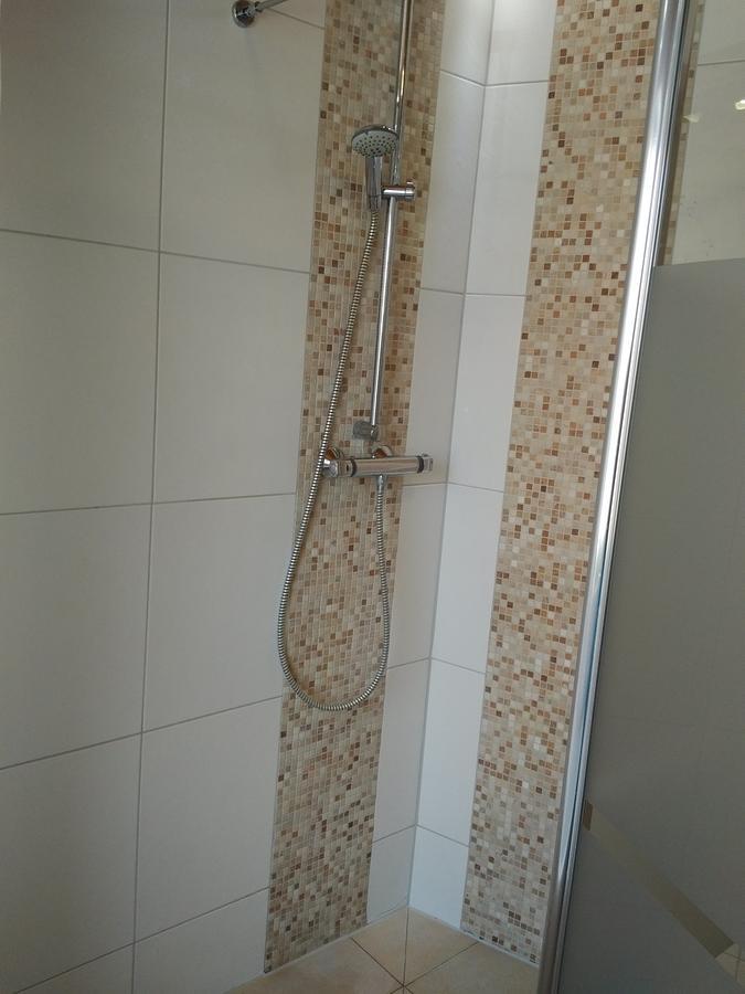 Aaron - Privatunterkunft Magdeburgo Exterior foto
